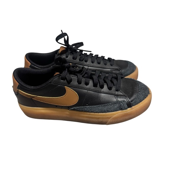Nike Women's Blazer Low Platform Sneaker Leather Suede Black British Tan Size 9 - Picture 5 of 8